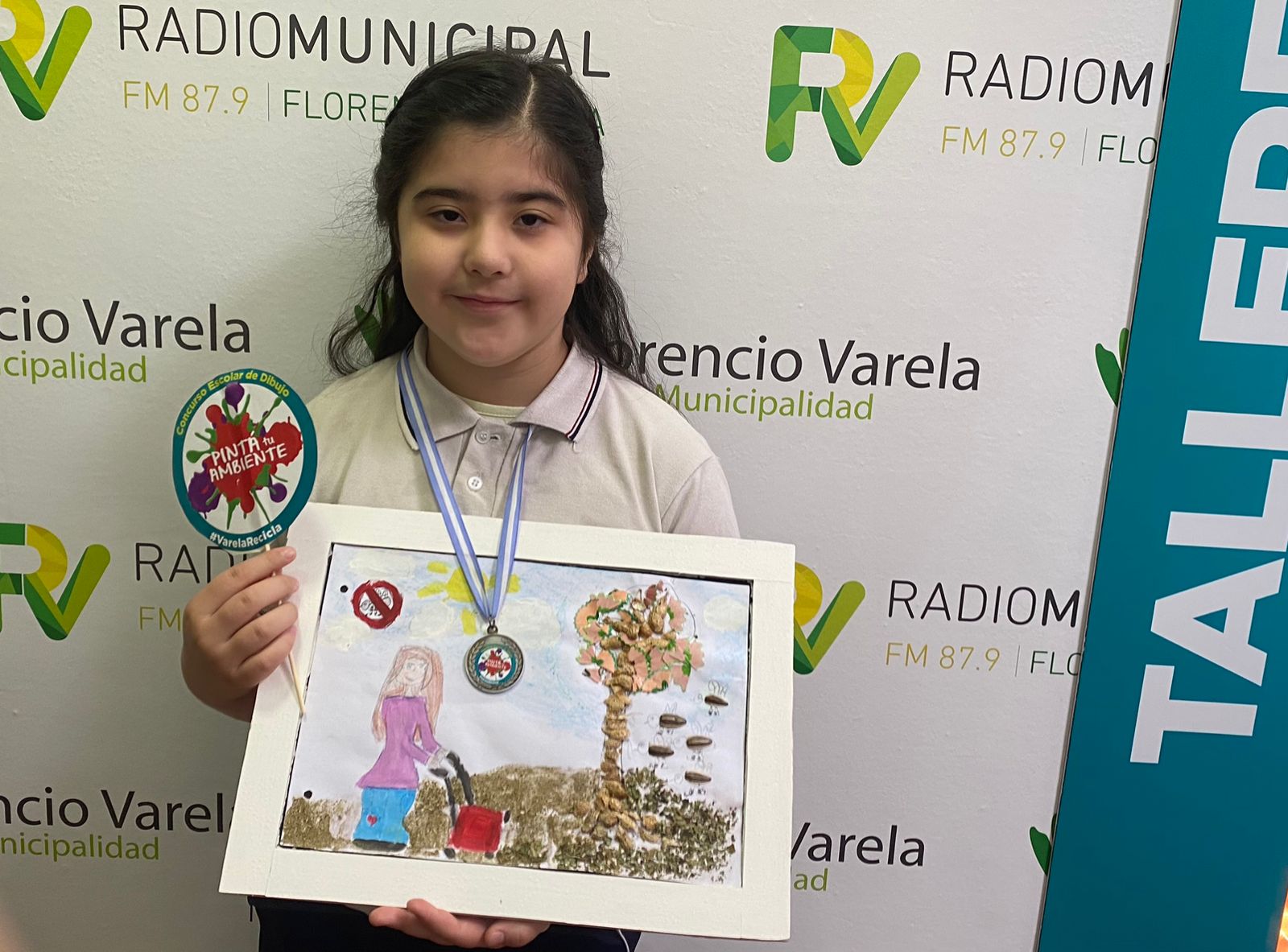 ¡Nos visitó el Colegio Santa Lucina: la ganadora del 1° premio, de la Categoría 2, del Concurso Pintá Tu Ambiente!